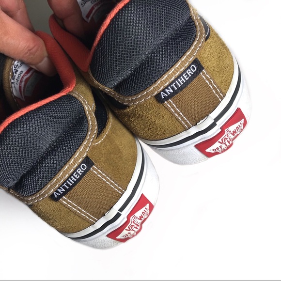 Vans X AntiHero TNT Advanced Prototype YouthShoes - Picture 6 of 11